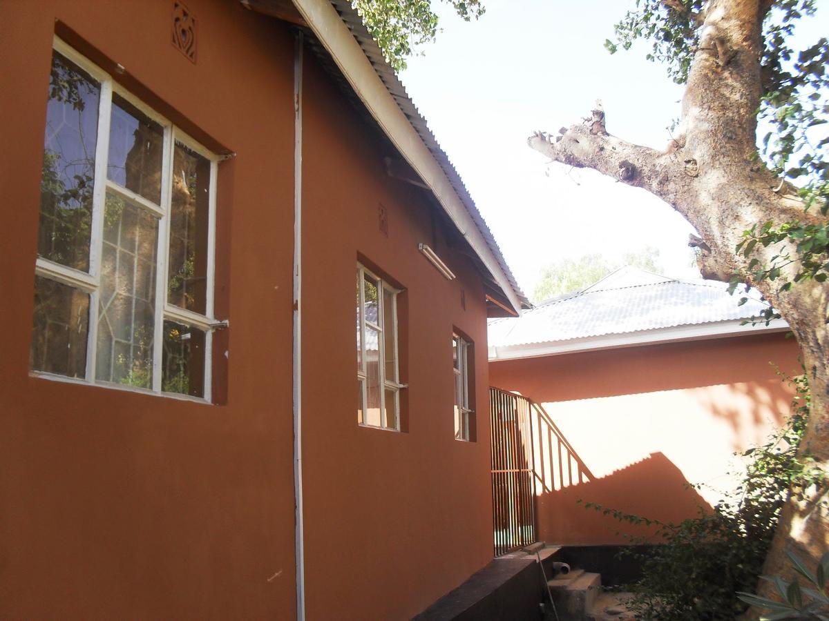 Longido Mountain Lodge エクステリア 写真